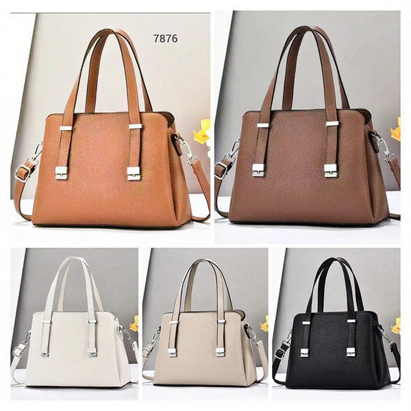 Cartera de Mano con accesorios cromados C7876